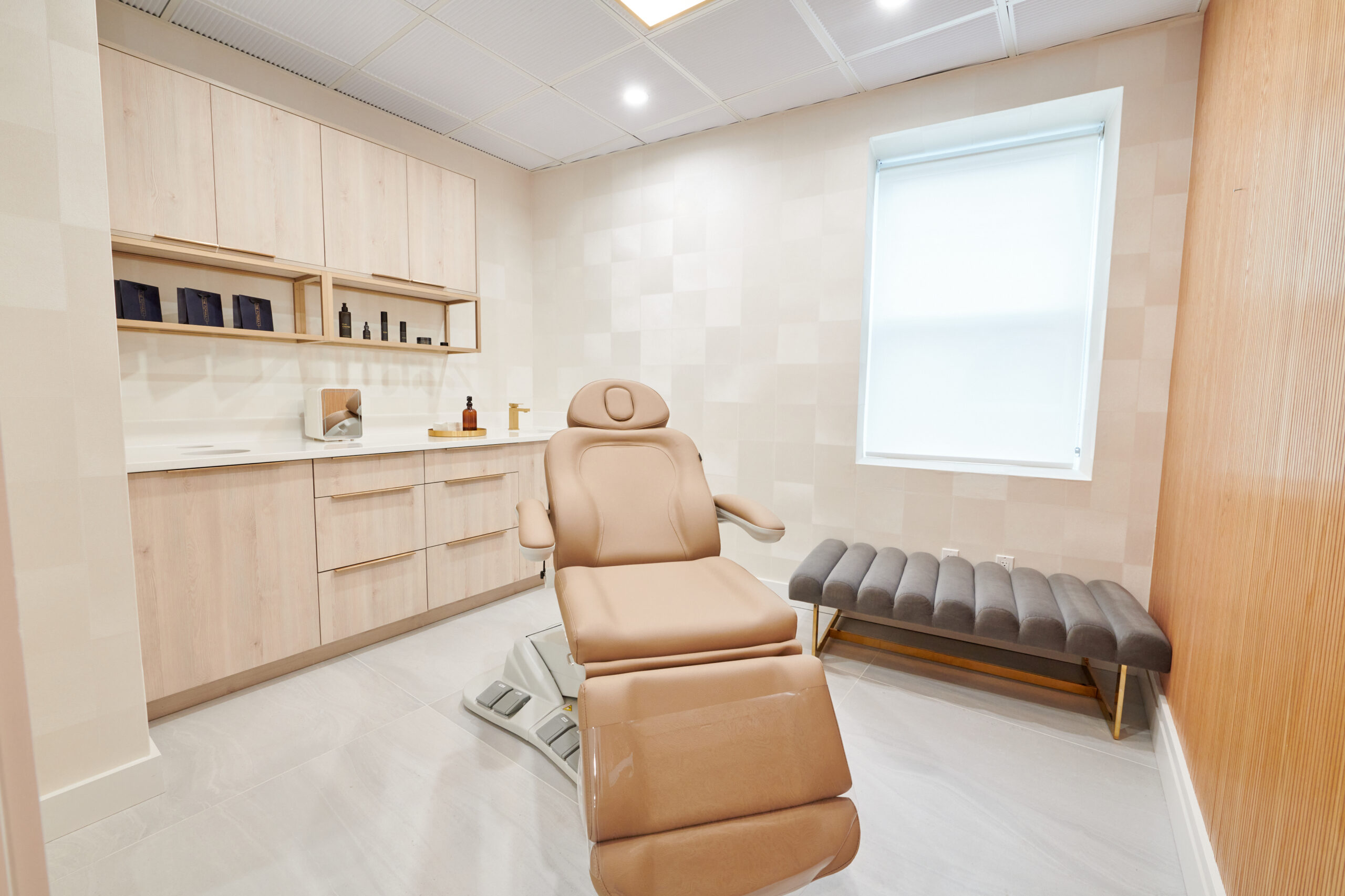 _INTERIOR_10576